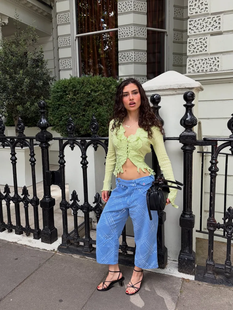 Full-body fashion portrait of Nathaly Sabino in London