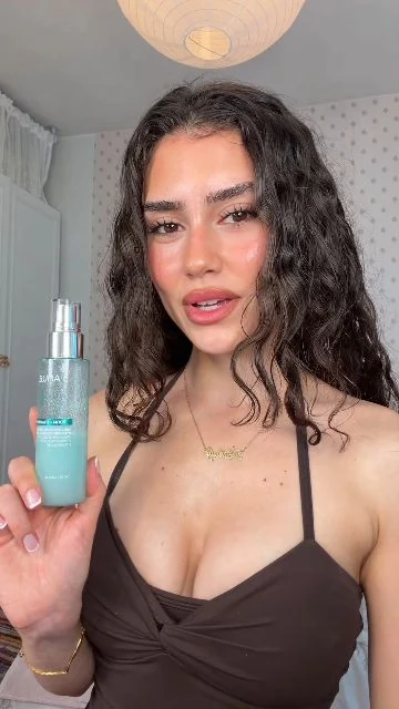Nathaly Sabino creating skincare content for ANUA
